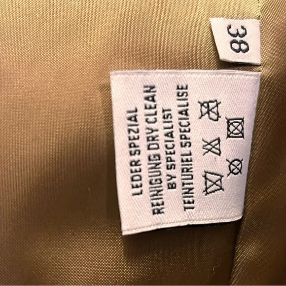 Penny Lane Rodeo-Ready Vintage Levinson
Leather Coat - NFR Statement Piece - Picture 4 of 15